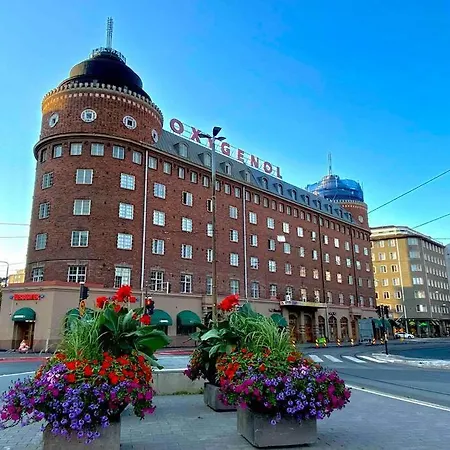 Glorious In Hakaniemi * Helsinki